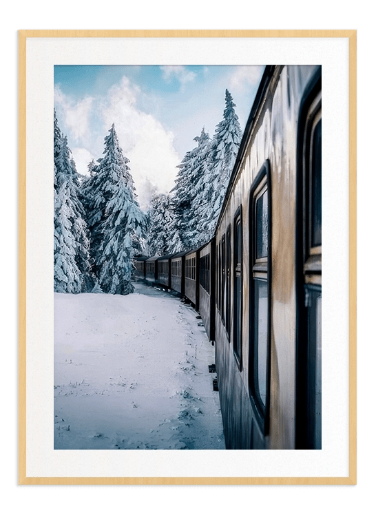 Winter Moving Train - Wallpicture