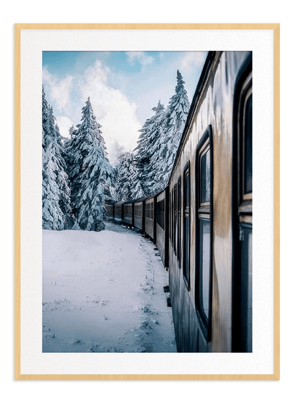 Winter Moving Train - Wallpicture